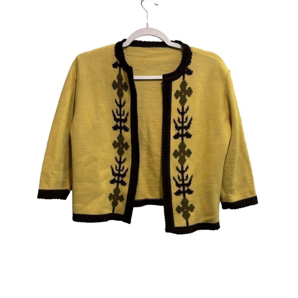 Vintage LGWU Yellow Cardigan Sweater M Embroidered Floral Design 3/4 Sleeve
